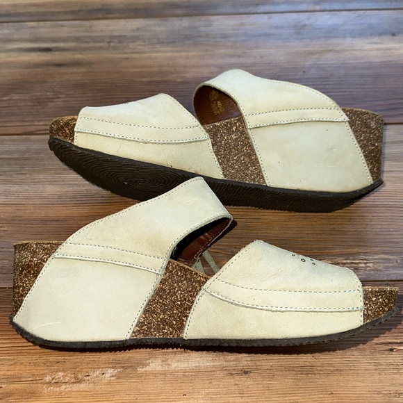 Sergio Tomani lt sage green suede slide in wedges with slight platform size 40 - Picture 6 of 7
